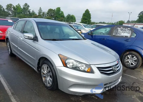 2011 Honda Accord 2.4 Ex-L z USA, uszkodzony, nr VIN 1HGCP2F89BA112201